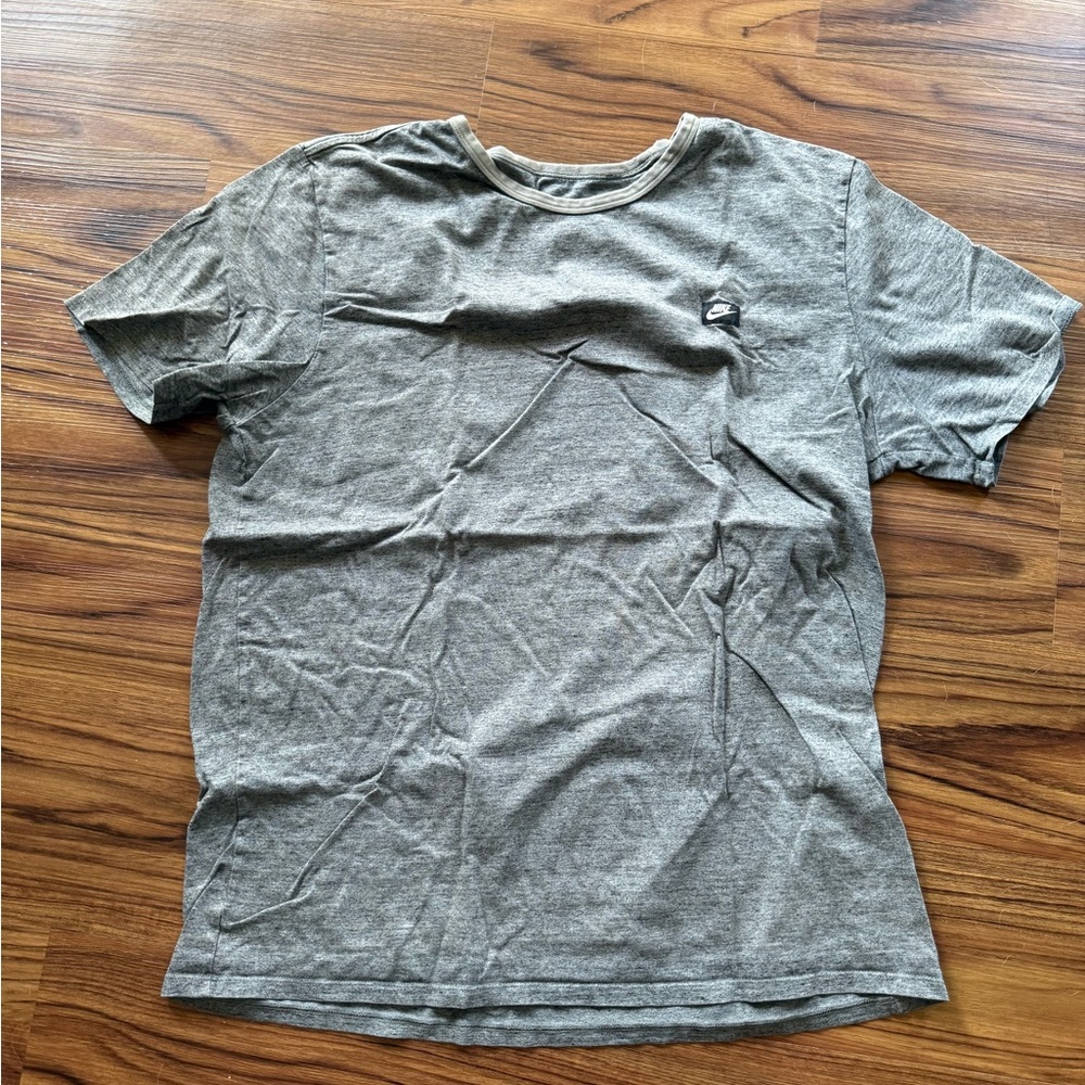 Nike Heather Gray Men's Short Sleeve Tee
